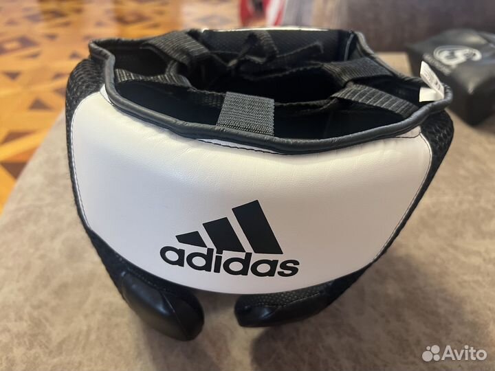 Боксерский шлем adidas