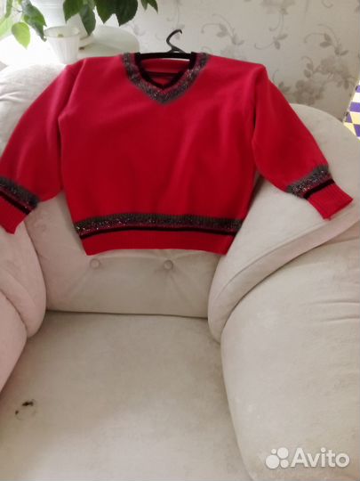 Свитер женский