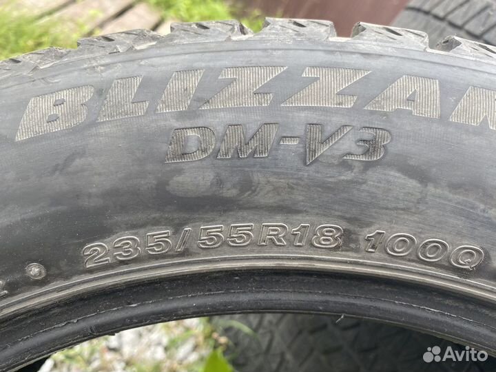 Bridgestone Blizzak DM-V3 235/55 R18