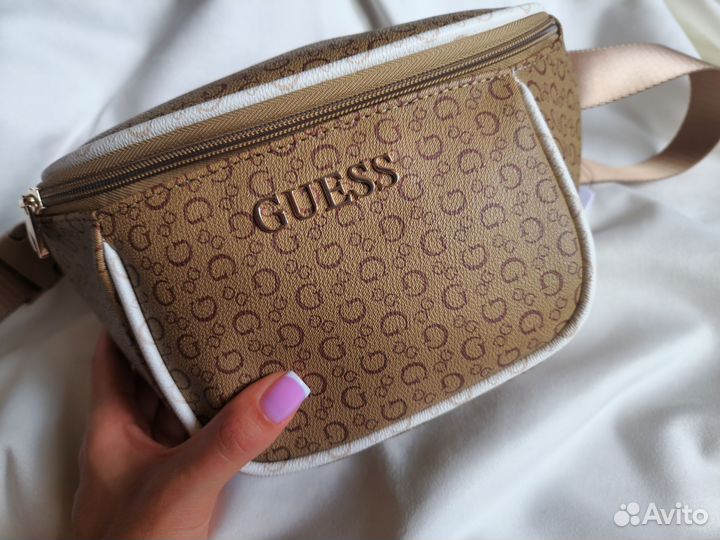 Женская поясная сумка Guess