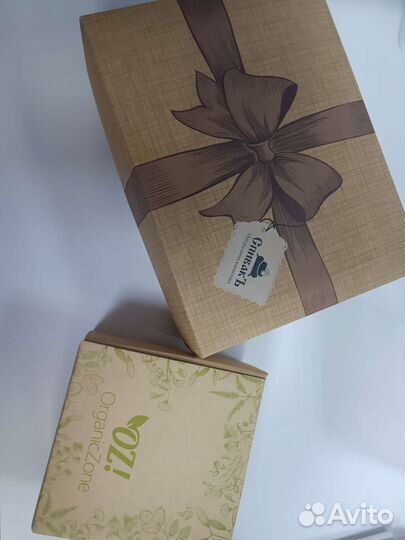 Коробка подарочная