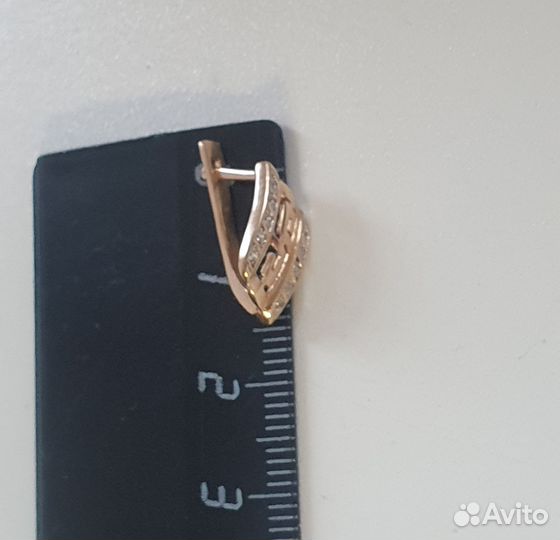 Золотые серьги