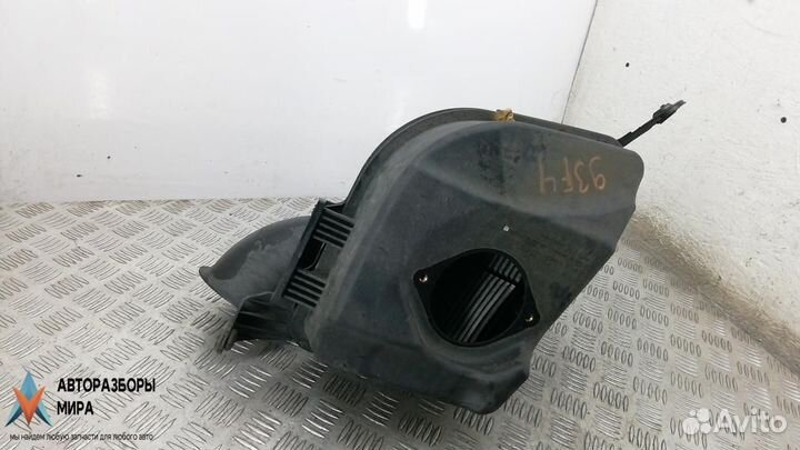 Корпус воздушного фильтра Cadillac STS рест. 2008