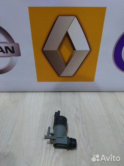 Помпа водяной насос Renault logan 2