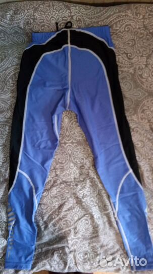 Спортивный лыжный комбинезон