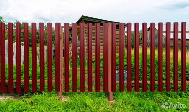 Забор из евроштакетника качественно под ключ