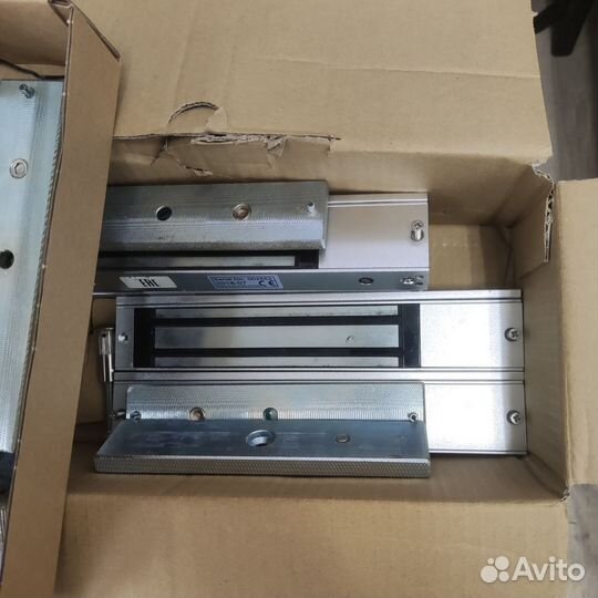 Электромагнитный замок accordtec ml 180