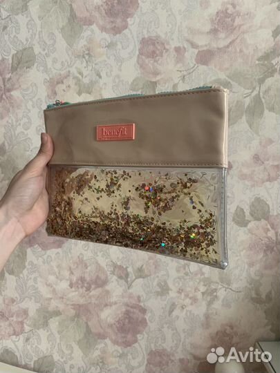 Косметичка Benefit