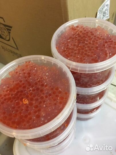 Красная икра горбуши и кеты