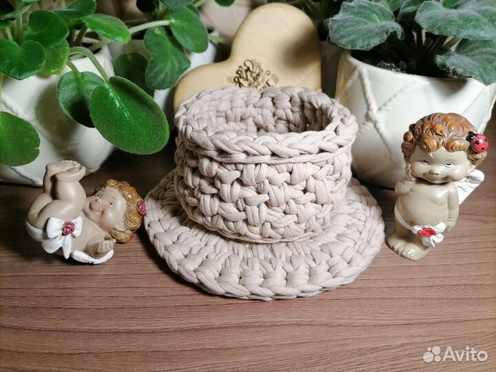 Вязаные корзинки ручной работы