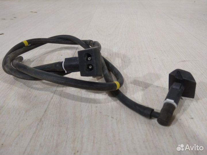 Форсунка омывателя Nissan Almera G15