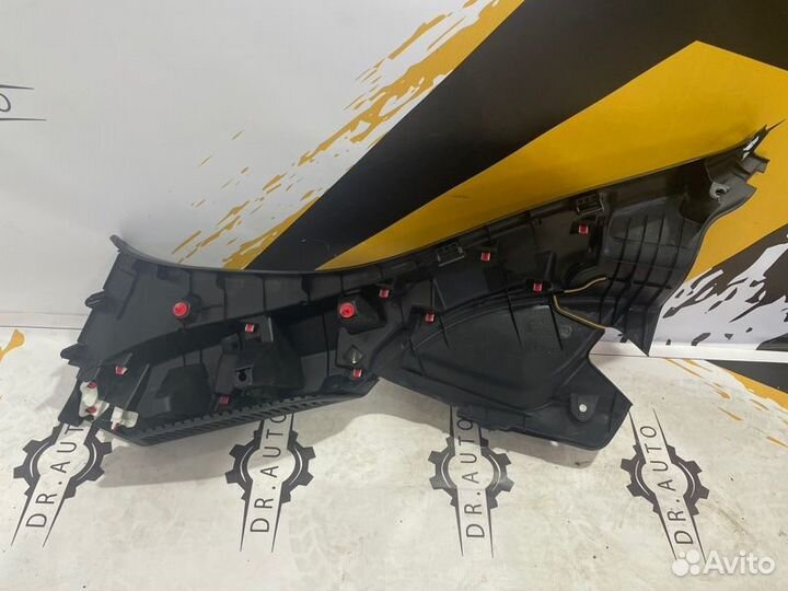 Обшивка салона задняя правая RH Lexus Rx F-Sport