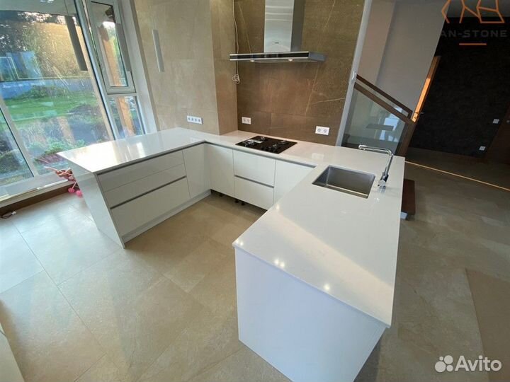 Столешница из искусственного камня для кухни