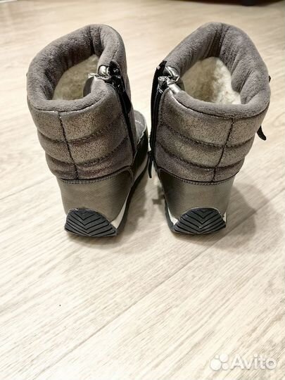 Ботинки демисезонние на девочку 28,5 размер