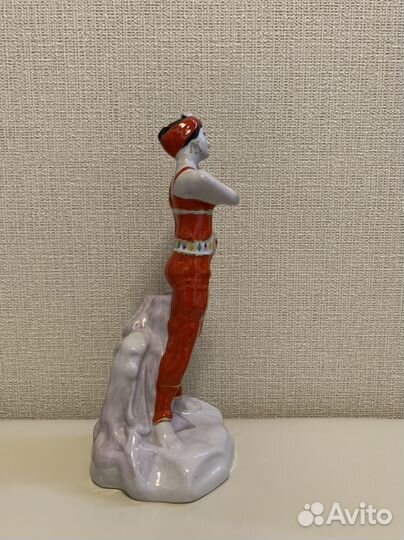 Фарфоровая статуэтка Баядерка