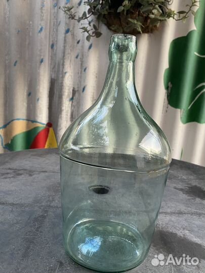 Старинные бутылки и банки