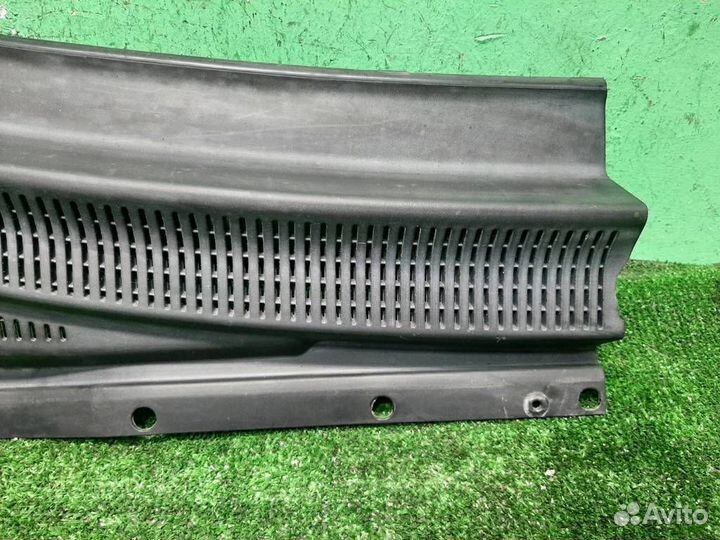 Решетка стеклоочистителей правая Hyundai Getz TB