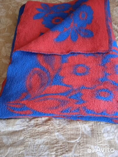Одеяло шерстяное. 1,5 спальное