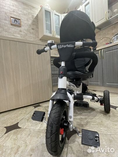 Трехколесный велосипед с родительской ручкой