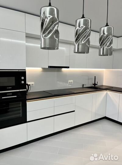 Угловая кухня на заказ