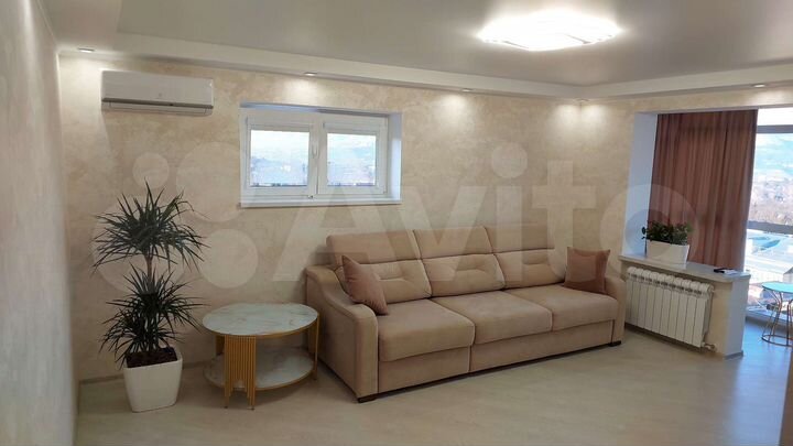 2-к. квартира, 65 м², 12/12 эт.