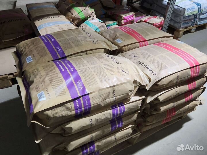 Сухой корм для собак и кошек Grandorf (Грандорф)