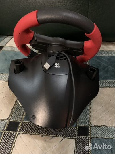 Игровой руль logitech