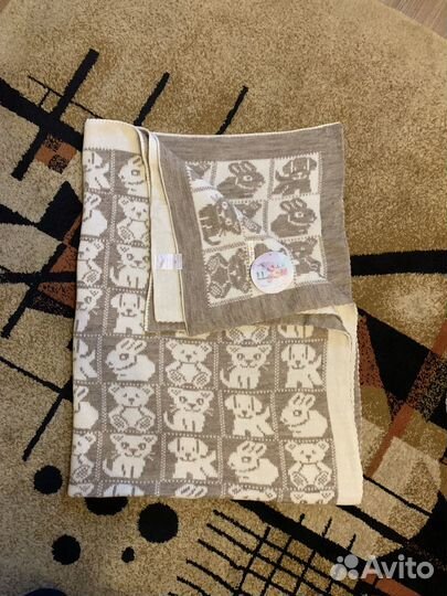 Плед детский вязанный 140 на 110см - новый