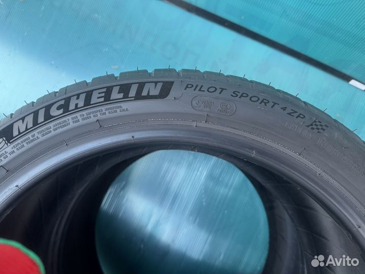 Michelin Pilot Sport 4 225/40 R18 95Y