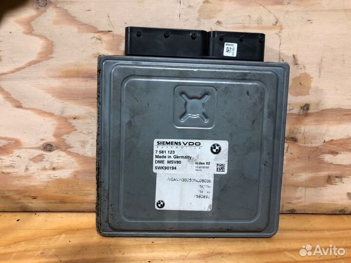 Блок управления двс BMW 325