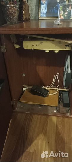 Швейная машина Чайка 143