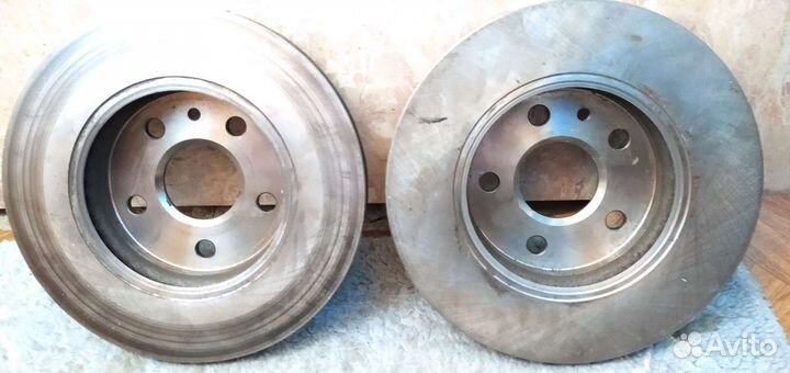 Продаю тормоз. диски передние опель инсигния 2 шт