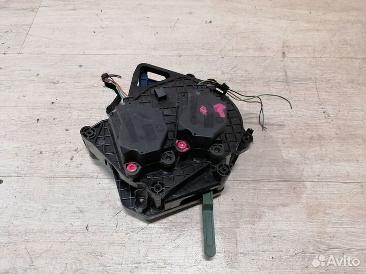 Моторчик заслонки печки Land Rover Freelander