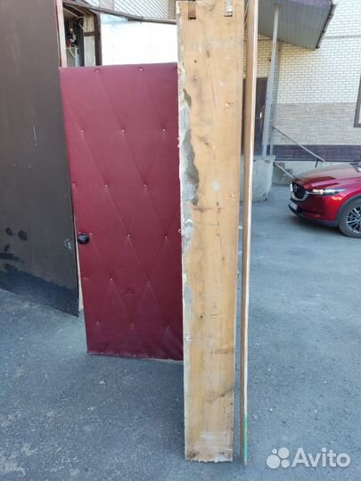 Деревянная двойная дверь