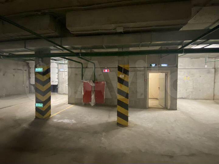 Машиноместо, 16 м²