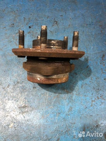 Ступица передняя Chevrolet Captiva C140