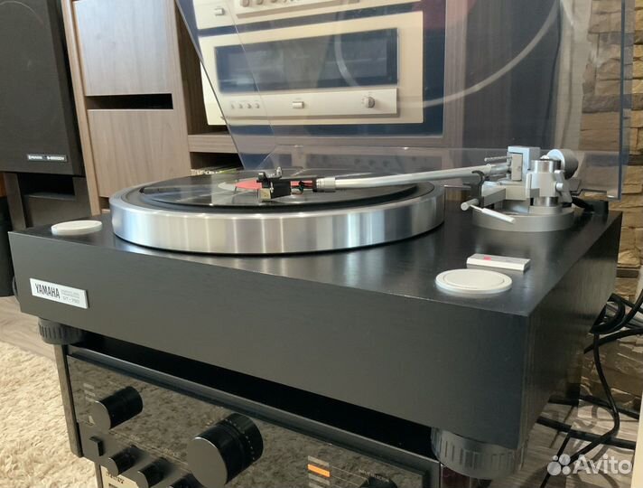 Yamaha GT-750 проигрыватель винила