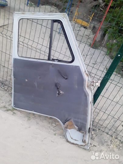 Двери на УАЗ буханку