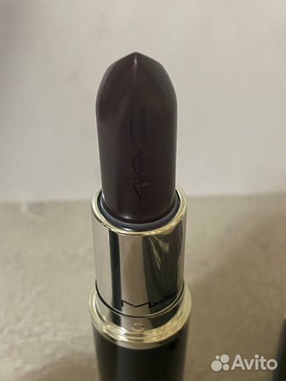 Помада MAC тон 550 Succumb to Plum