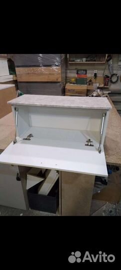 Подвесные тумбы