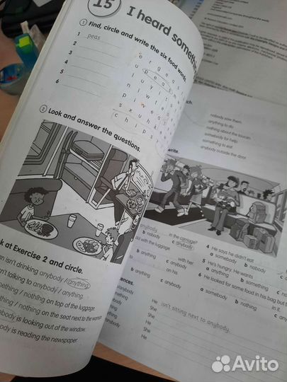 Тетрадь и учебник по английскому языку