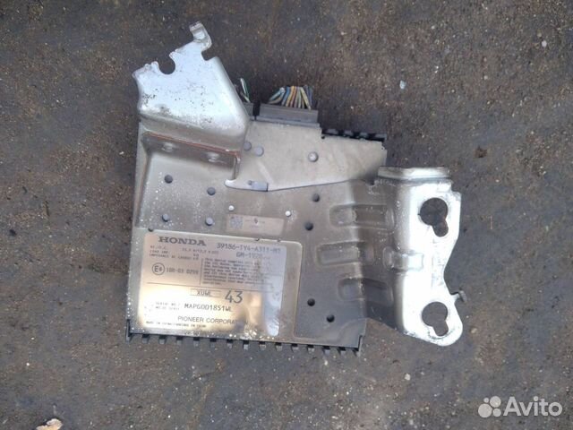 Усилитель магнитолы Honda Crosstour