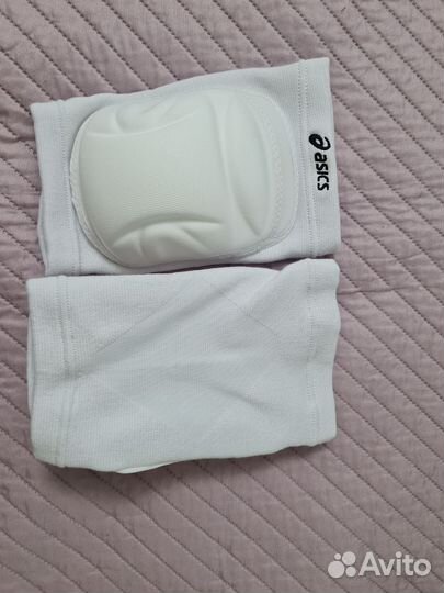 Наколенники asics новые