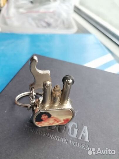 Винтажная газовая зажигалка раритет коллекционная
