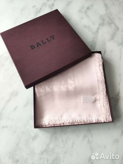 Bally новая шаль. Оригинал