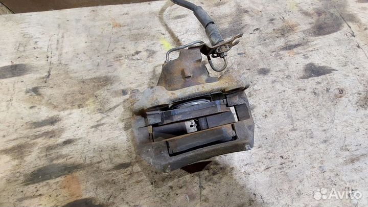 Суппорт тормозной передний левый AKL Passat B5