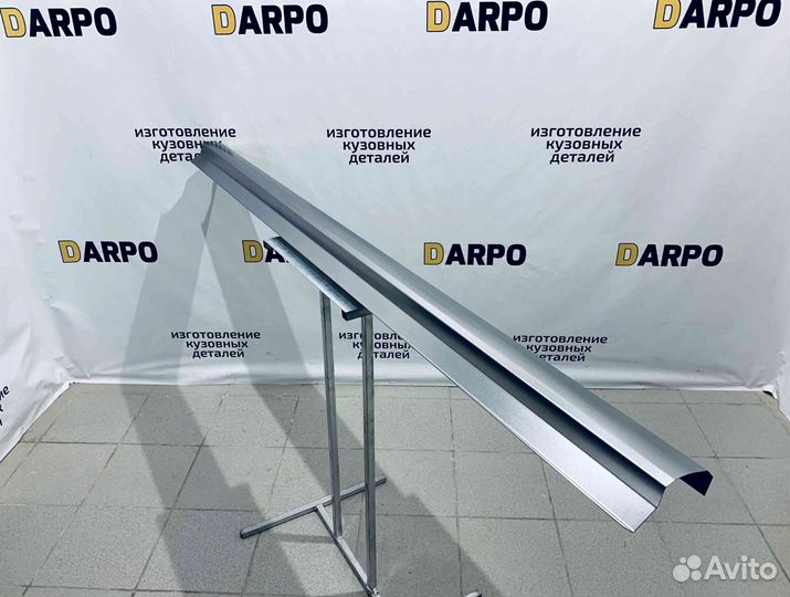 Пороги для Toyota Auris 2006-2012 (E150)