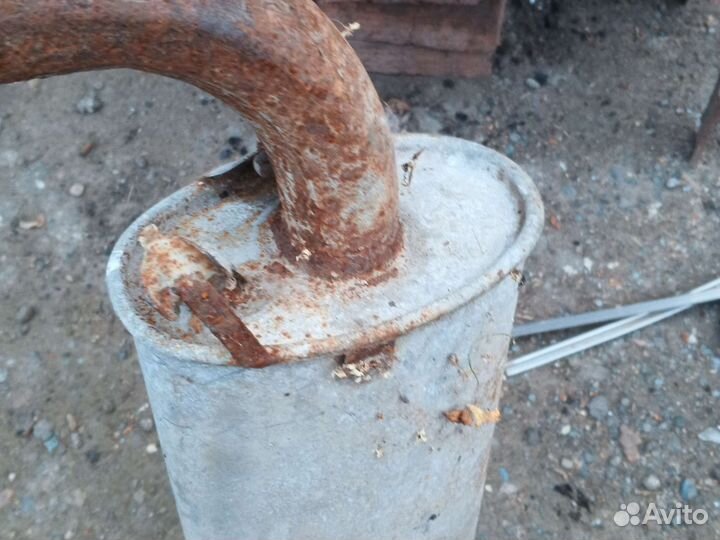 Резонатор ауди 80 средняя часть