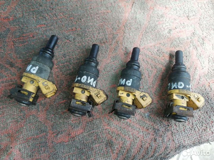 Топливная рейка Киа Рио Kia Rio 1