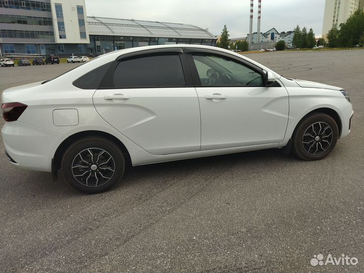 LADA Vesta 1.8 CVT, 2024, 3 500 км